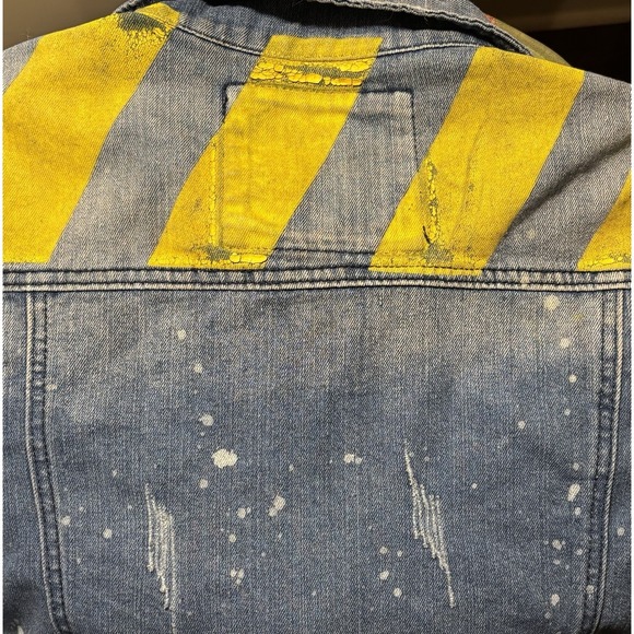 Reason Fearless Buffalo Patch Distressed Denim Trucker Jacket Paint Splatter S - Picture 7 of 9